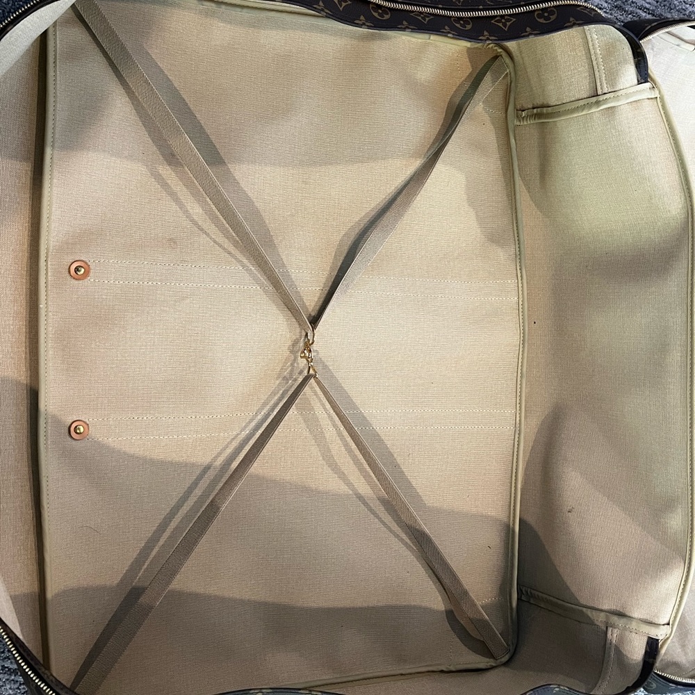 Louis Vuitton soft travel bag LARGE - Picture 11 of 16